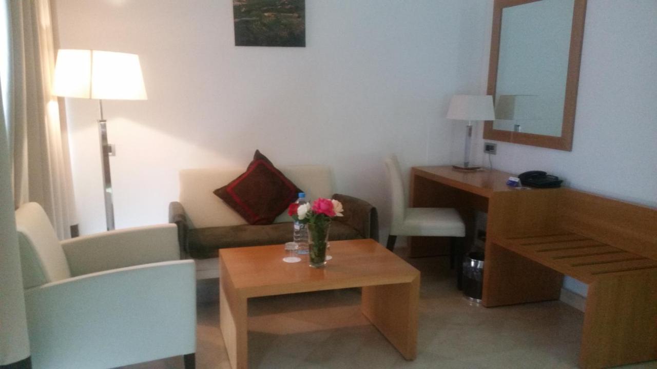 Al Hoceïma Suites Hotel Mohammed V By Accor מראה חיצוני תמונה