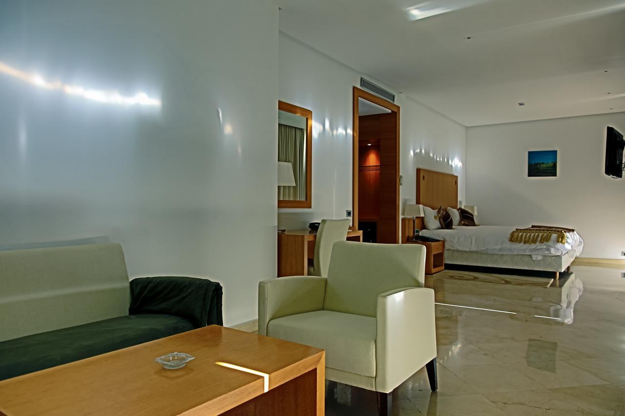 Al Hoceïma Suites Hotel Mohammed V By Accor מראה חיצוני תמונה