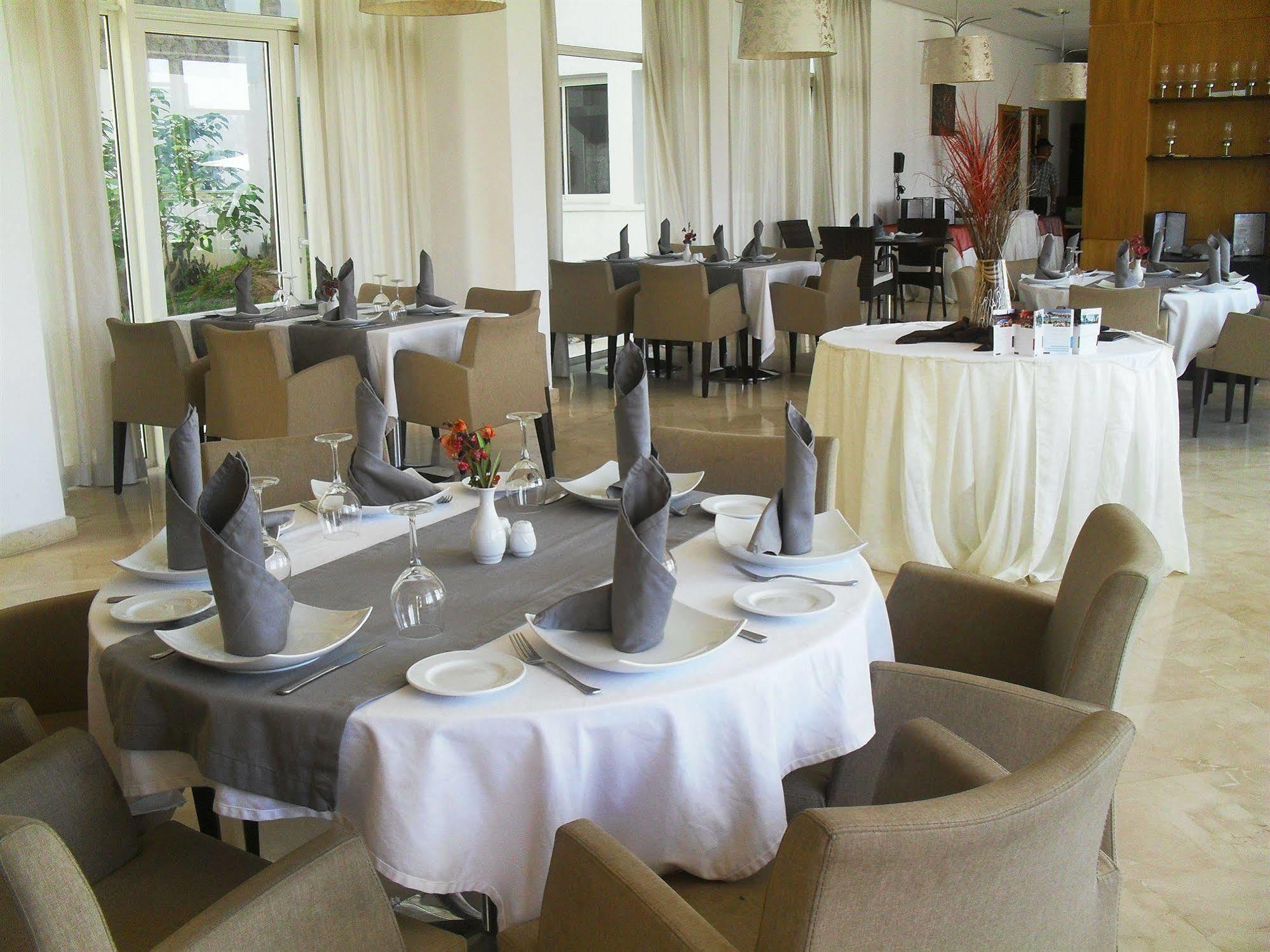 Al Hoceïma Suites Hotel Mohammed V By Accor מראה חיצוני תמונה