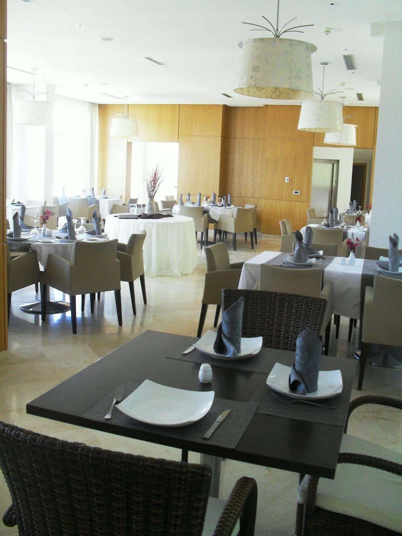 Al Hoceïma Suites Hotel Mohammed V By Accor מראה חיצוני תמונה