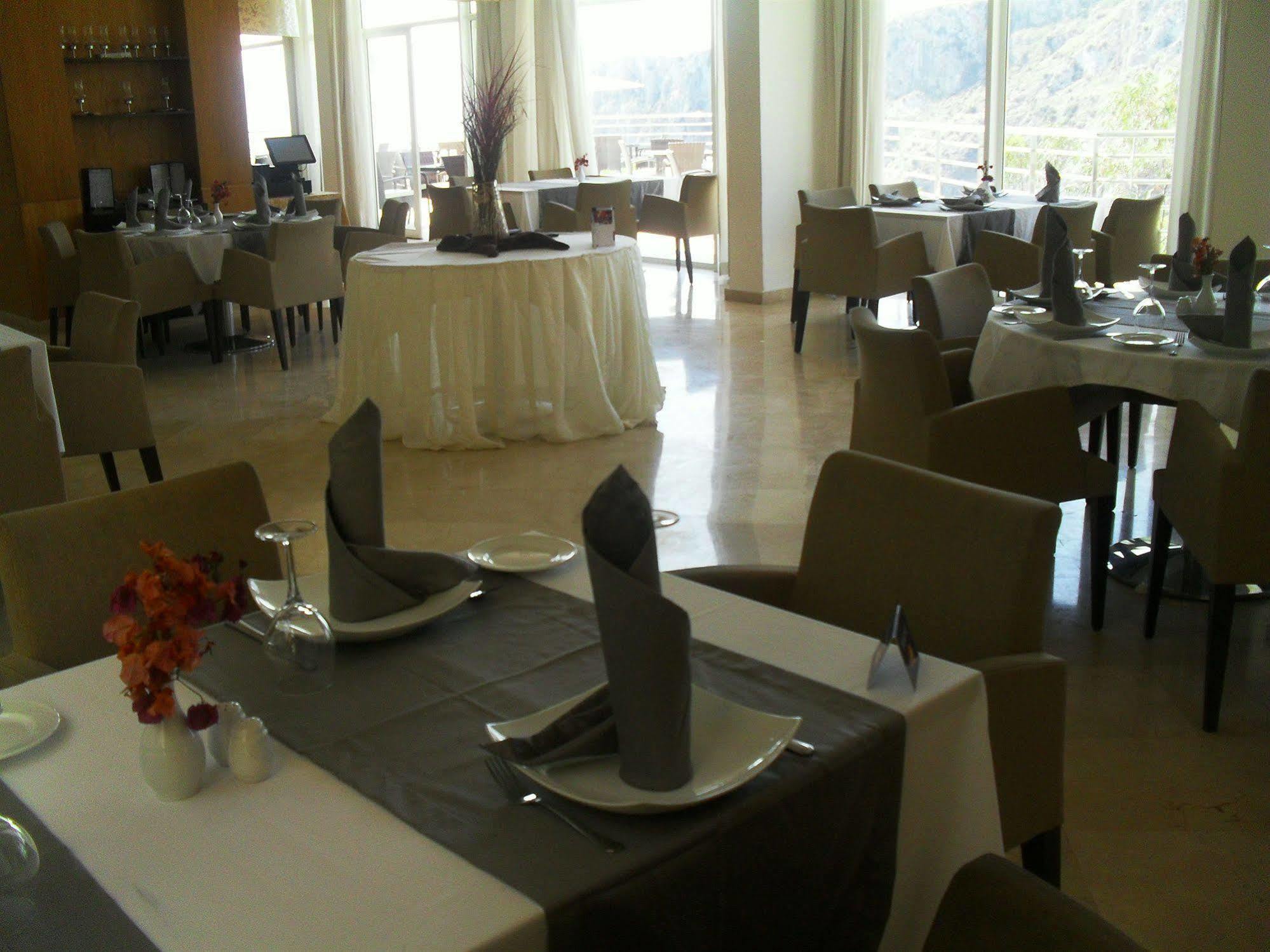 Al Hoceïma Suites Hotel Mohammed V By Accor מראה חיצוני תמונה