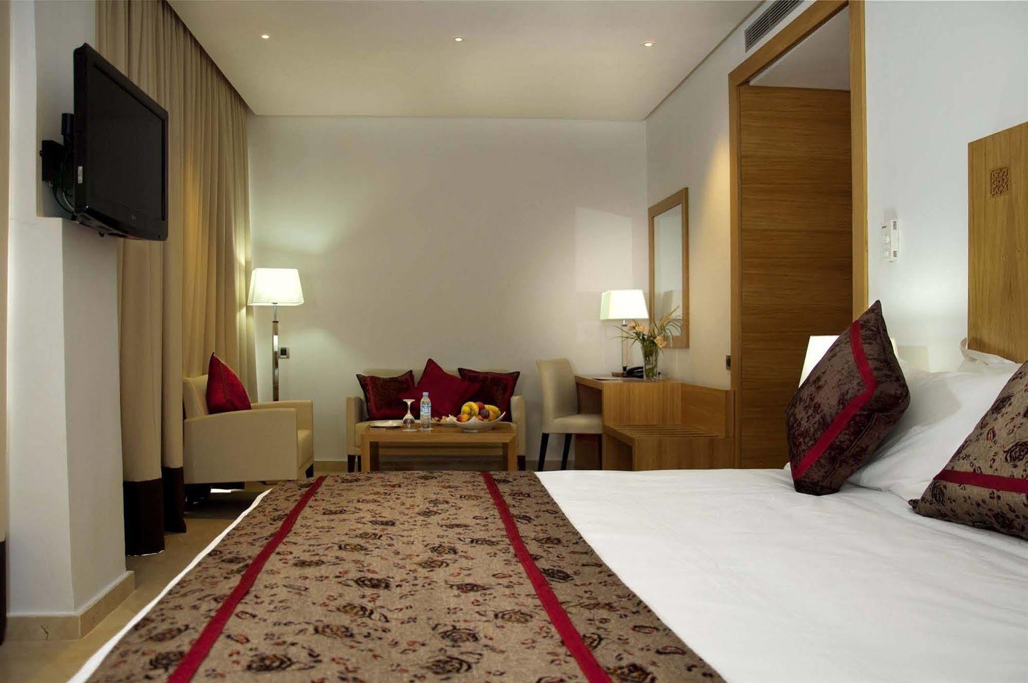 Al Hoceïma Suites Hotel Mohammed V By Accor מראה חיצוני תמונה
